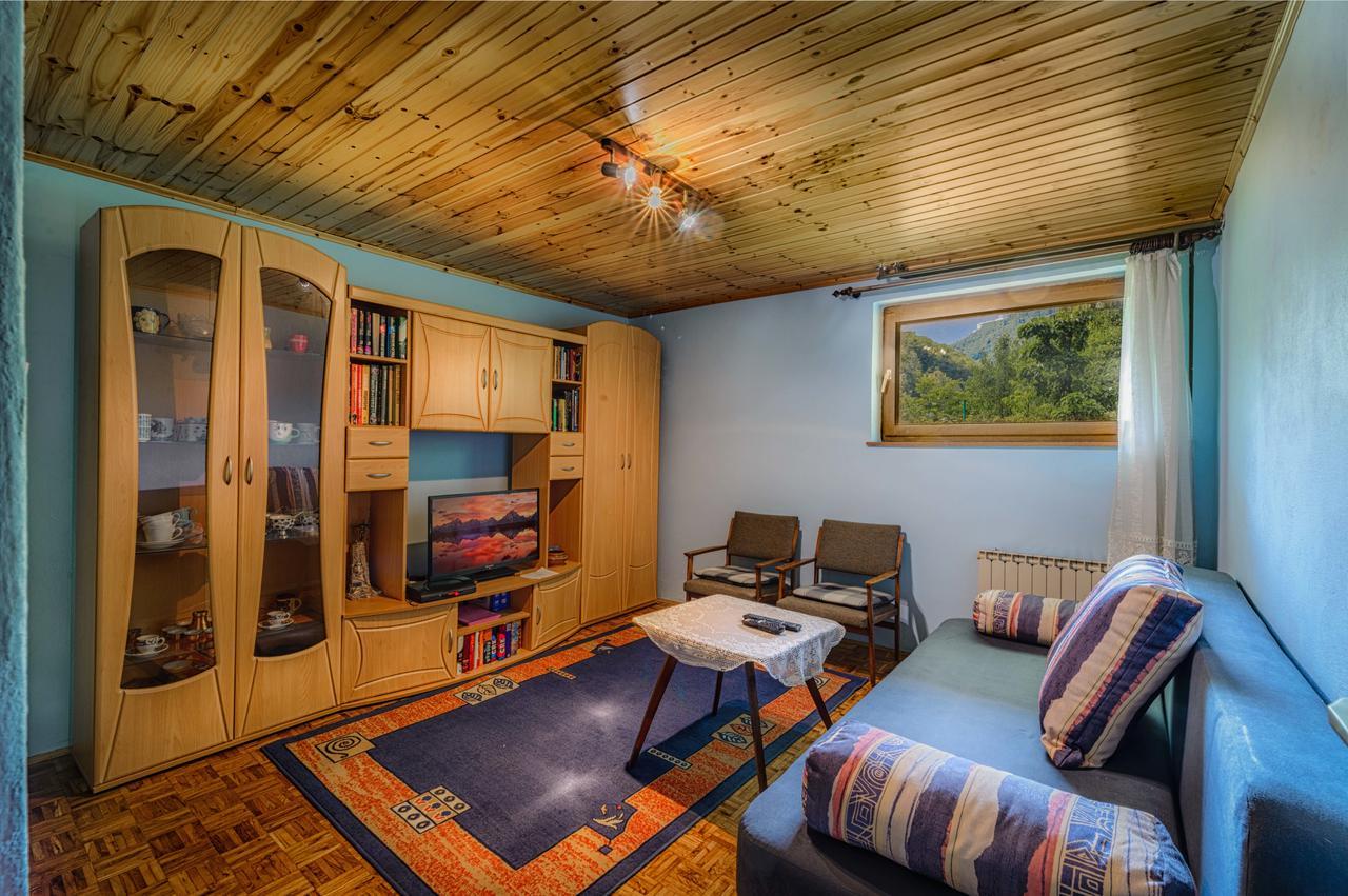 Apartment Blaz Podmelec エクステリア 写真